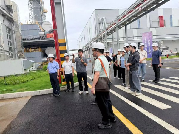 厦门大学能源学院赴厦门实证储能科技研究院调研交流